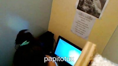 Az embernek az a kiváltsága, hogy feleségül ingyen porno letöltés veszi a barátnőjét fekete zokniban