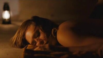Jóképű kalóz milf sex filmek egy nagy fasz, frufru két szexi lányok