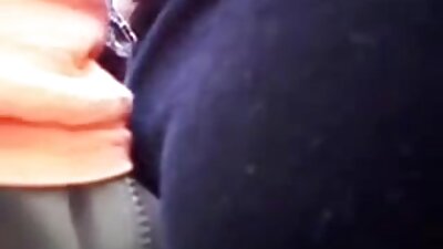 Piszkos milf baszik kanyargós diák szájba elvezes strapon